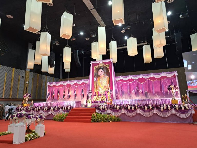 ร่วมพิธีเนื่องในวันเฉลิมพระชนมพรรษาสมเด็จพระนางเจ้าฯ พระบรมราชินี ๓ มิถุนายน ๒๕๖๕