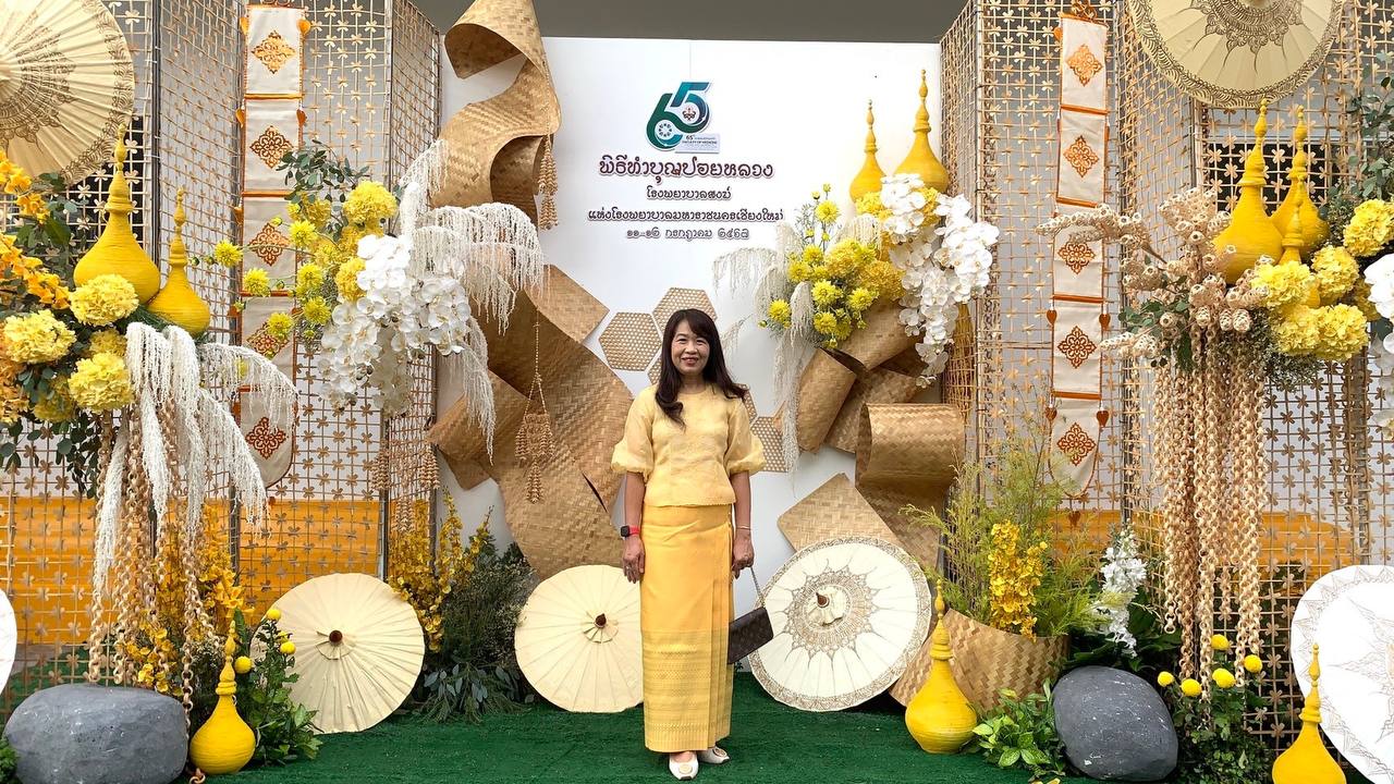 ร่วมพิธีเจริญพระพุทธมนต์ทำบุญปอยหลวง