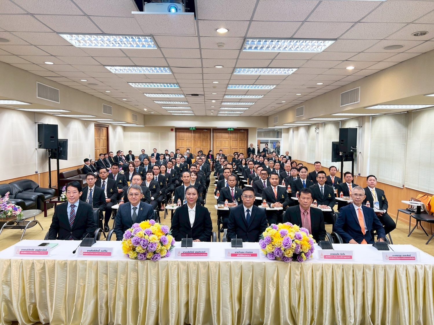 สำนักงานอัยการภาค ๕ ให้การต้อนรับคณะศึกษาดูงาน หลักสูตรนักบริหารงานยุติธรรมระดับสูง “หลักสูตรการอบรมอัยการจังหวัด” รุ่นที่ ๔๘