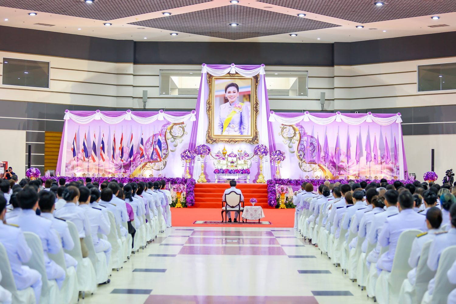 สำนักงานอัยการภาค ๕ มอบหมายผู้แทน ร่วมงานวันเฉลิมพระชนมพรรษา “สมเด็จพระนางเจ้าฯ พระบรมราชินี”